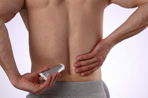 Os ungüentos e xeles axudan a desfacerse da dor nas costas